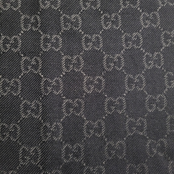 SOLD - Gucci GG Jacquard Wool Scarf Box Set - Picture 3 of 11